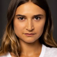 Isabella Nefar
