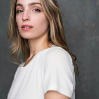 Zsuzsanna Roe
