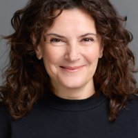 María