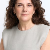 María