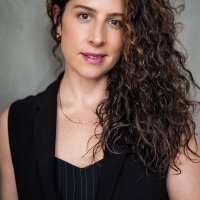 Jennifer Guzelian